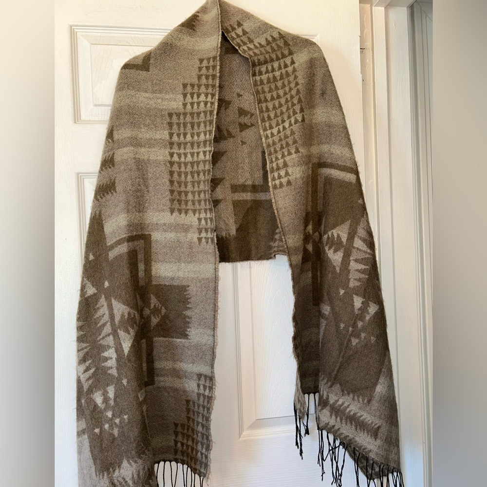 Motivi scarf brown Italian Southwestern fringe - Picture 8 of 9